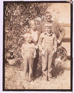 Grover, Cindy, George and Ralph Cavaness