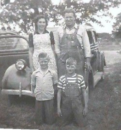 Willie, Esta Lee, Billy &  Budgy Cavaness